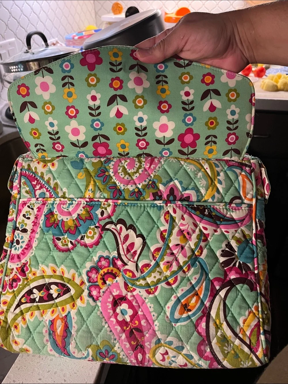 Vera Bradley tutti gritty Quilted messenger bag